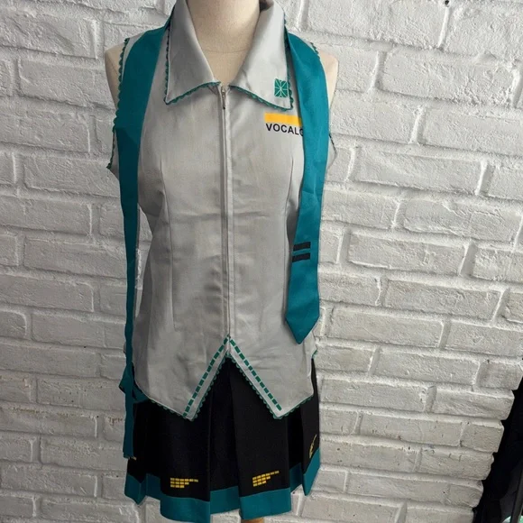 Anime Hastune Miku Vocaloid Themed Wearable Costume Size M - Picture 1 of 12
